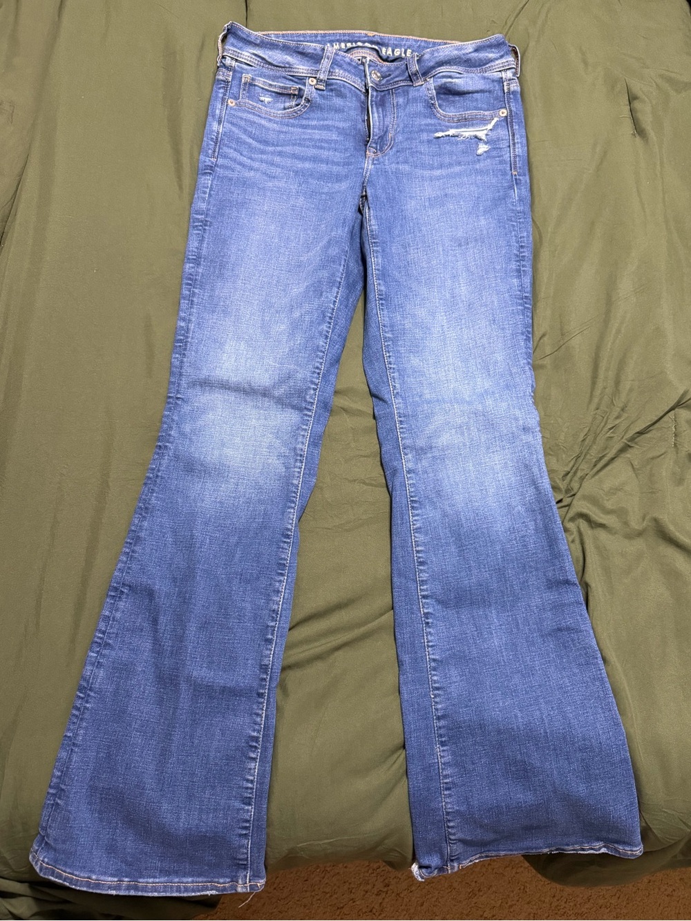 AE kick bootcut jeggings